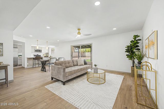 6426 S WILSON Street, Tempe, AZ 85283