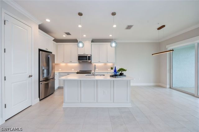 2647 Seychelles CIR 2206, Naples, FL 34112