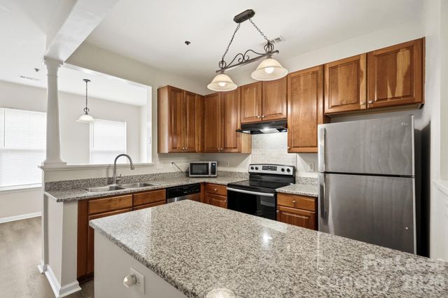 614 E 9th Street, Charlotte, NC 28202