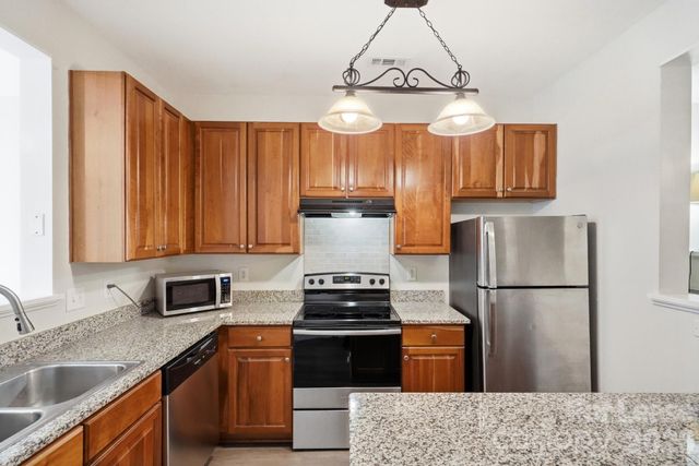 614 E 9th Street, Charlotte, NC 28202