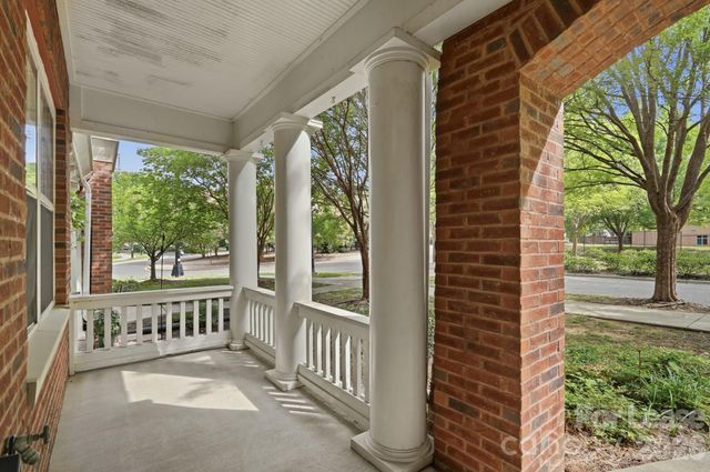 614 E 9th Street, Charlotte, NC 28202