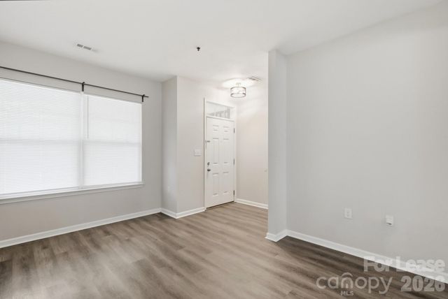 614 E 9th Street, Charlotte, NC 28202