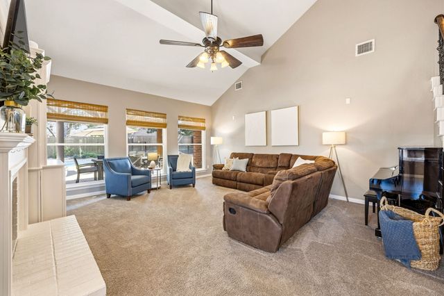 144 Oxford Drive, Heath, TX 75032