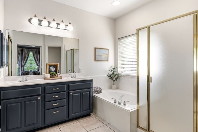 144 Oxford Drive, Heath, TX 75032