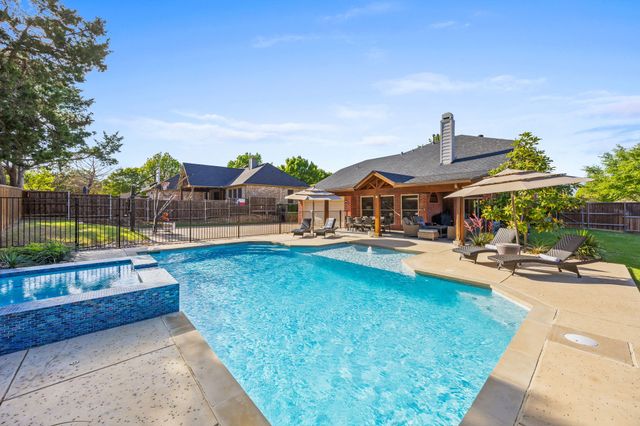 144 Oxford Drive, Heath, TX 75032