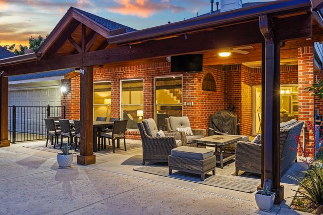 144 Oxford Drive, Heath, TX 75032