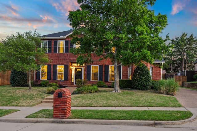 144 Oxford Drive, Heath, TX 75032