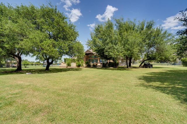 112 Mescalero, Liberty Hill, TX 78642