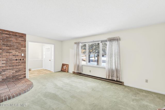 808 N Wintergarden Road, Bowling Green, OH 43402