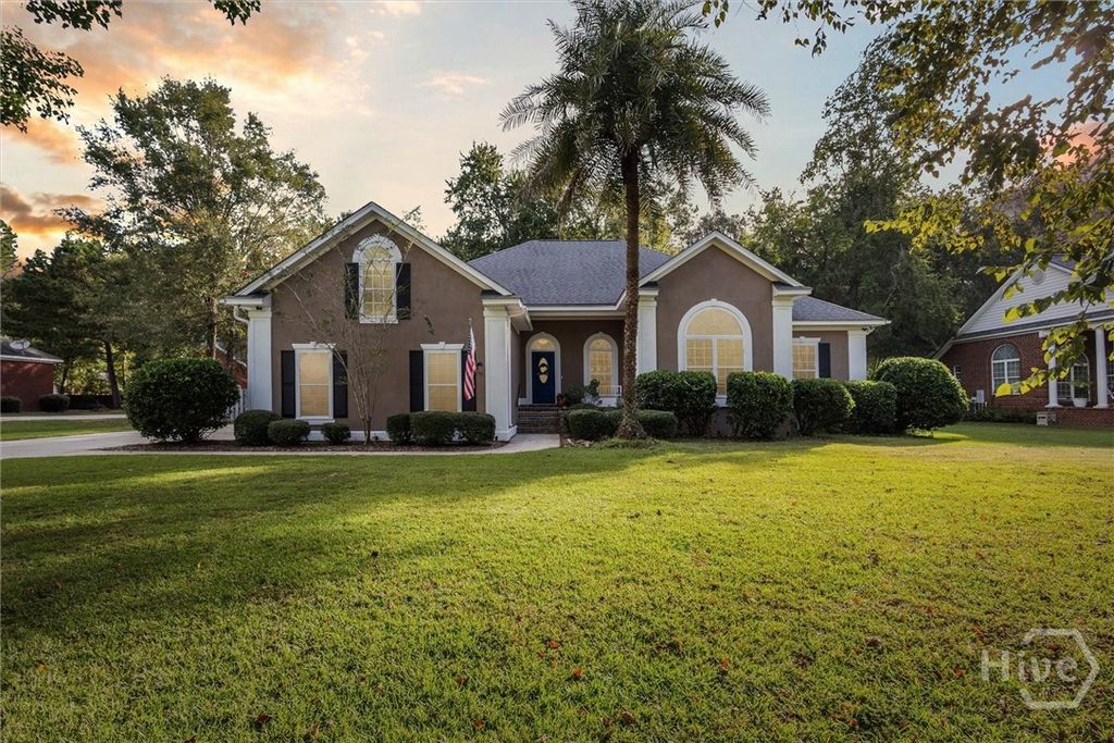 Image 1 of property listing at 39 Maxwell Court, Richmond Hill, GA 31324