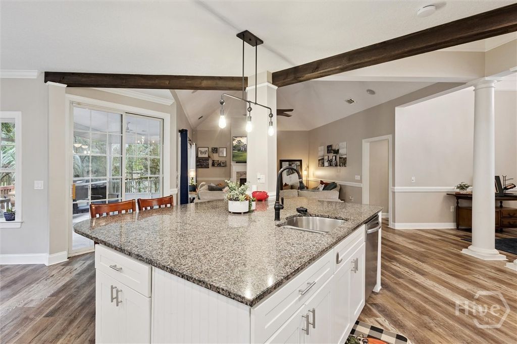 Image 15 of property listing at 39 Maxwell Court, Richmond Hill, GA 31324