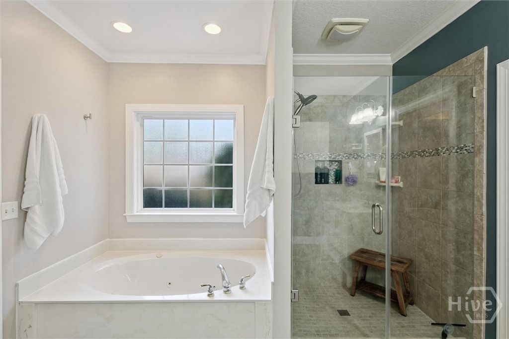 Image 28 of property listing at 39 Maxwell Court, Richmond Hill, GA 31324