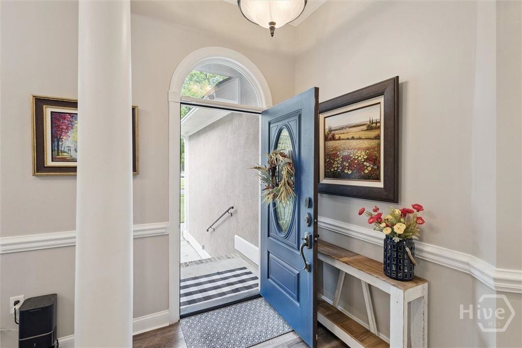 Image 6 of property listing at 39 Maxwell Court, Richmond Hill, GA 31324