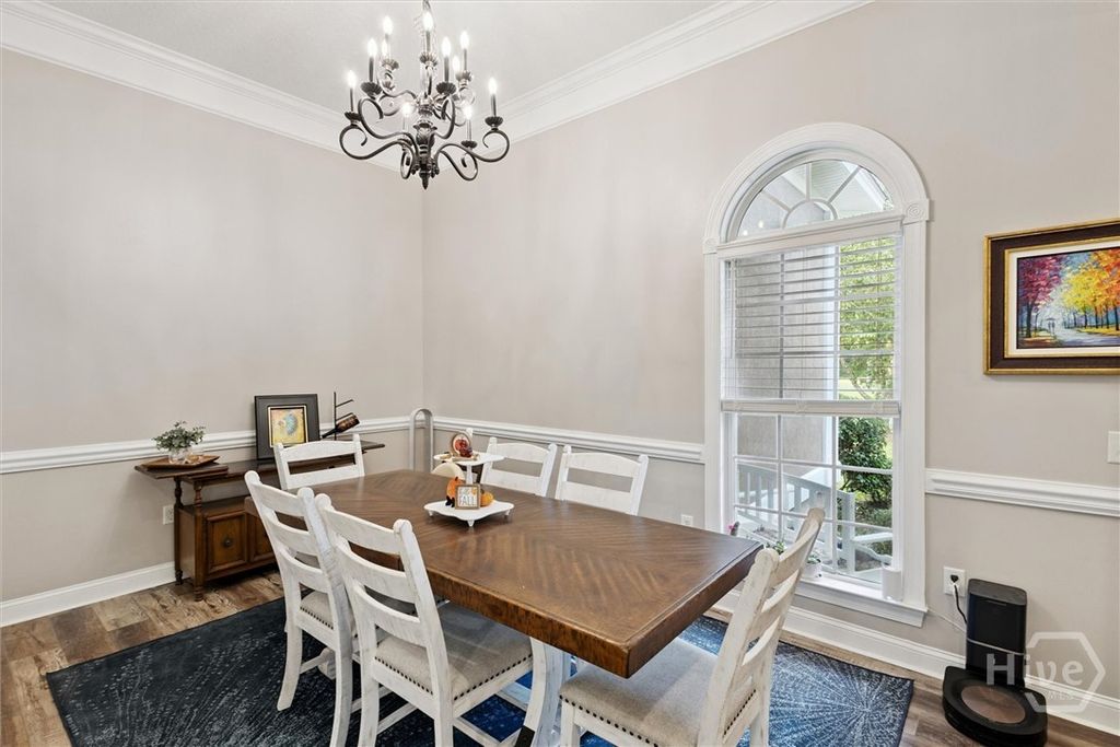 Image 7 of property listing at 39 Maxwell Court, Richmond Hill, GA 31324