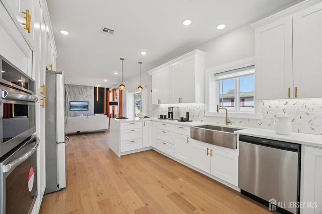 75 Jefferson Boulevard, Edison, NJ 08817