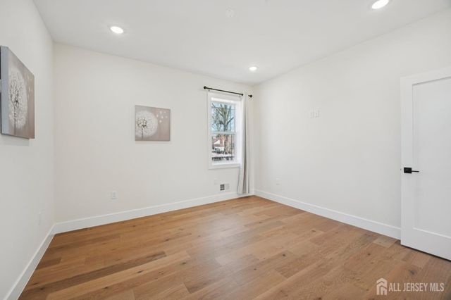 75 Jefferson Boulevard, Edison, NJ 08817