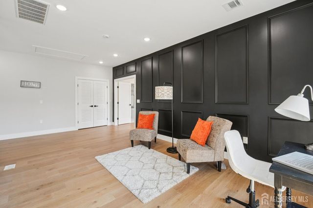 75 Jefferson Boulevard, Edison, NJ 08817