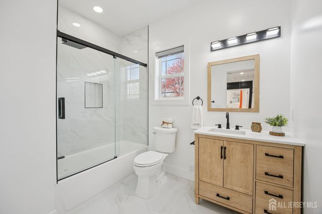 75 Jefferson Boulevard, Edison, NJ 08817
