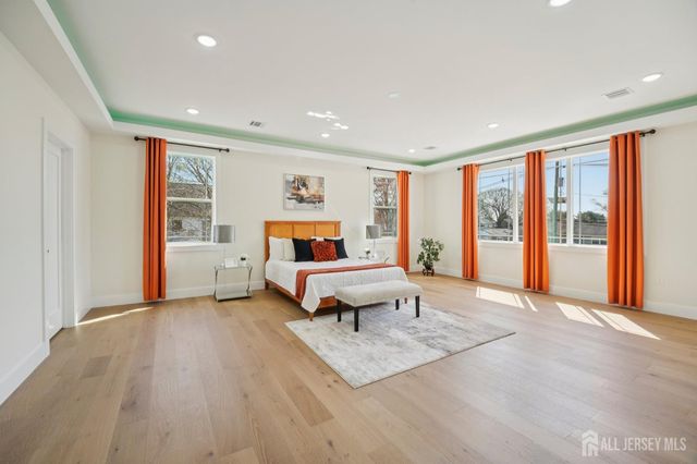 75 Jefferson Boulevard, Edison, NJ 08817