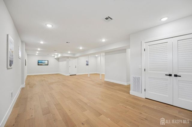 75 Jefferson Boulevard, Edison, NJ 08817