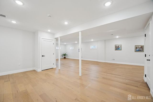 75 Jefferson Boulevard, Edison, NJ 08817