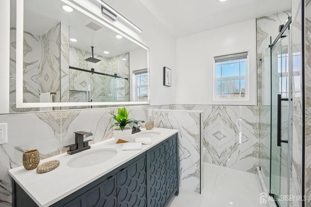 75 Jefferson Boulevard, Edison, NJ 08817