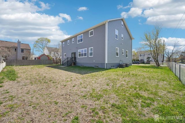 75 Jefferson Boulevard, Edison, NJ 08817