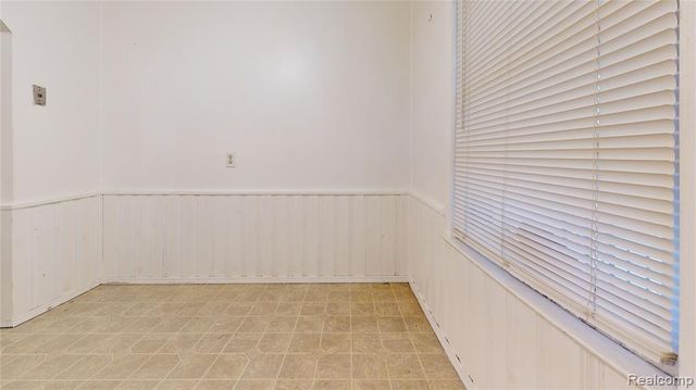 12108 Wayburn Street, Detroit, MI 48224