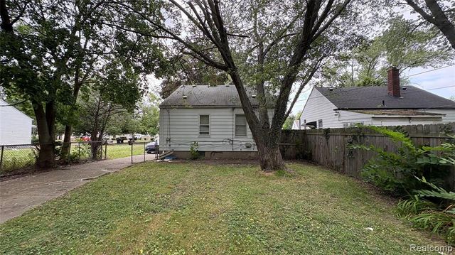 12108 Wayburn Street, Detroit, MI 48224