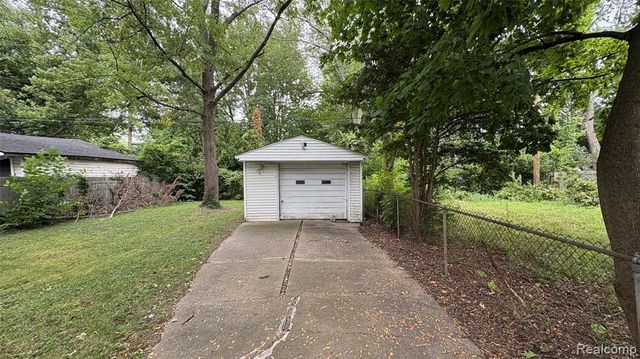 12108 Wayburn Street, Detroit, MI 48224