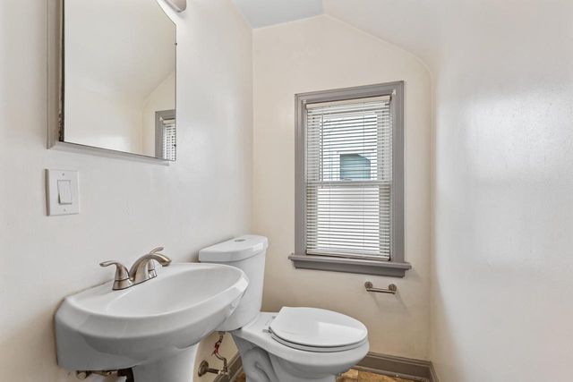 4460 N 42nd STREET, Milwaukee, WI 53209