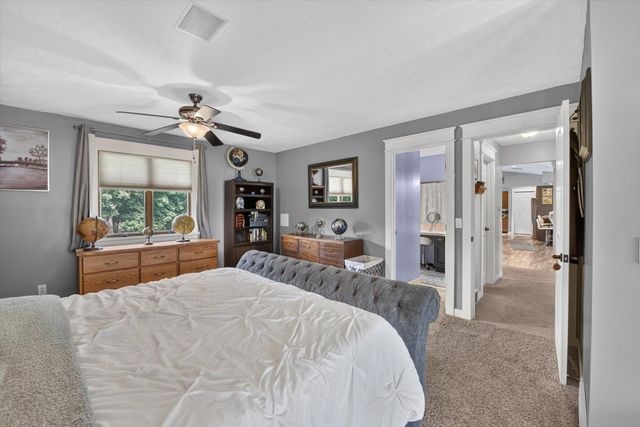 2827 Florence Drive Sw, City Of Wyoming, MI 49418