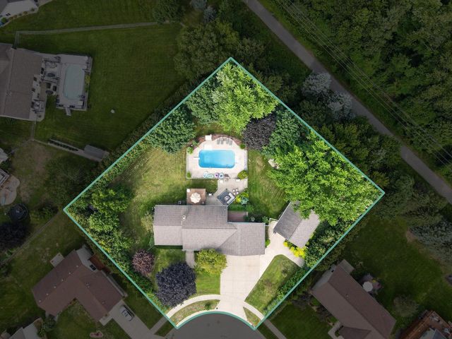 2827 Florence Drive Sw, City Of Wyoming, MI 49418