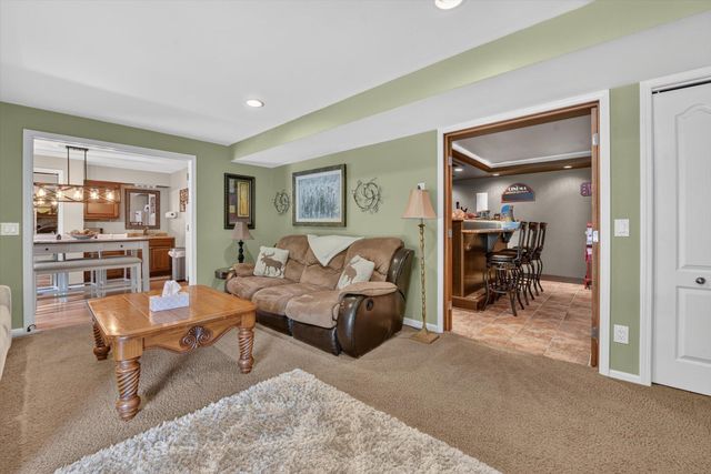 2827 Florence Drive Sw, City Of Wyoming, MI 49418