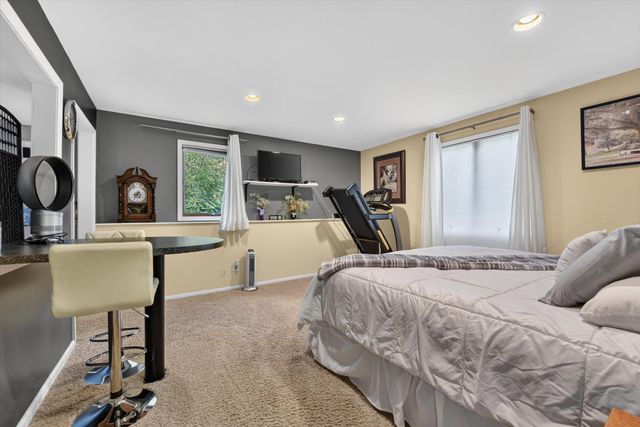 2827 Florence Drive Sw, City Of Wyoming, MI 49418