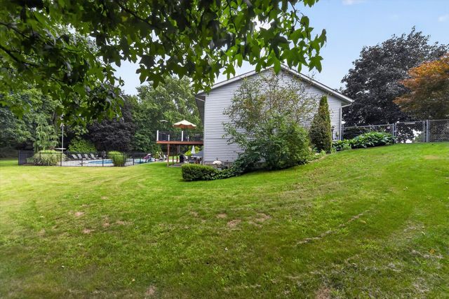 2827 Florence Drive Sw, City Of Wyoming, MI 49418
