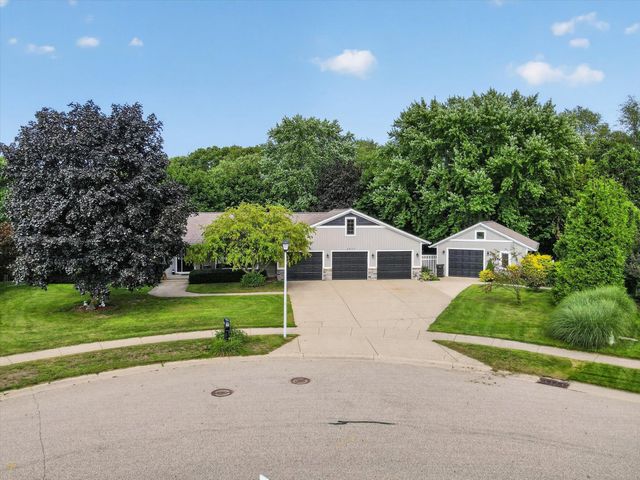 2827 Florence Drive Sw, City Of Wyoming, MI 49418
