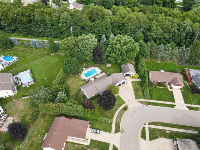 2827 Florence Drive Sw, City Of Wyoming, MI 49418