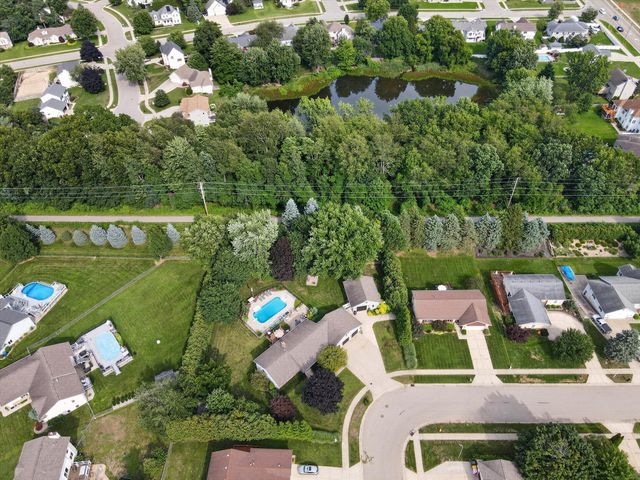 2827 Florence Drive Sw, City Of Wyoming, MI 49418