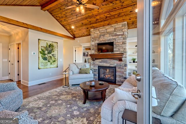 916 Arbor Drive, Lakemont, GA 30552