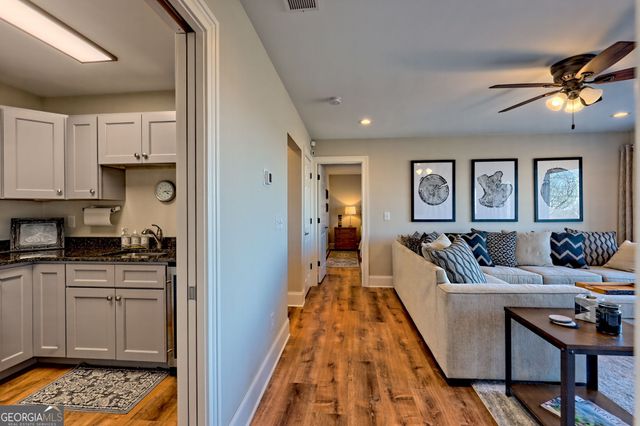 916 Arbor Drive, Lakemont, GA 30552