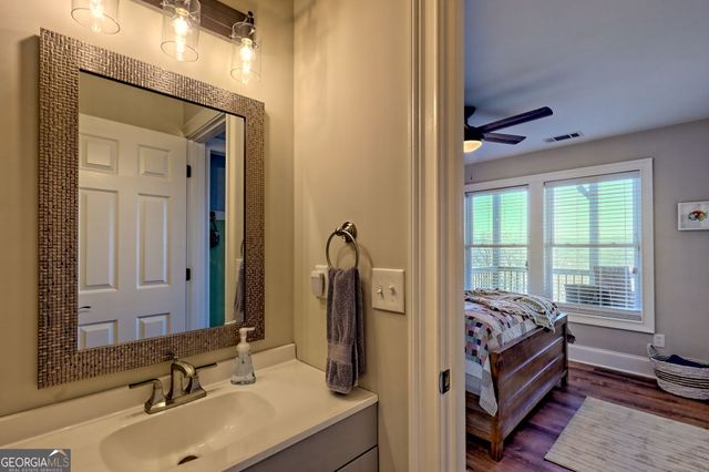 916 Arbor Drive, Lakemont, GA 30552