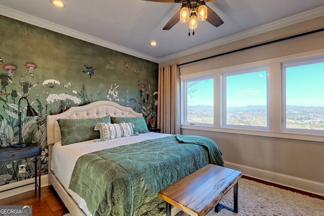 916 Arbor Drive, Lakemont, GA 30552