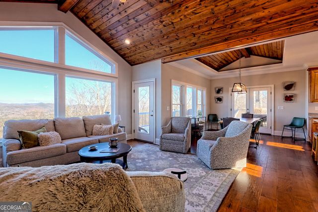 916 Arbor Drive, Lakemont, GA 30552