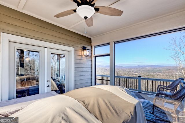 916 Arbor Drive, Lakemont, GA 30552