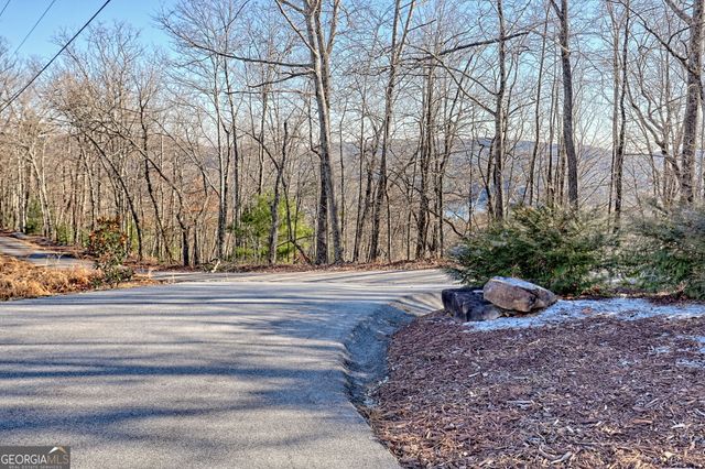 916 Arbor Drive, Lakemont, GA 30552