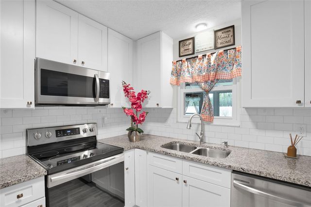 317 BAHIA CIRCLE, Ocala, FL 34472