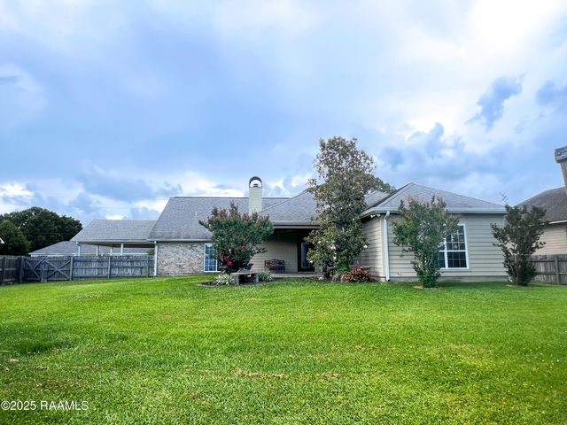 707 W Pine Street, Erath, LA 70533