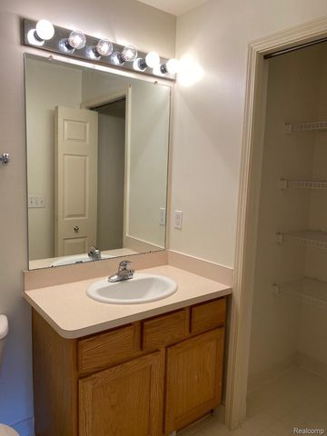 39615 Springwater Drive, Northville Township, MI 48168