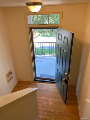 39615 Springwater Drive, Northville Township, MI 48168
